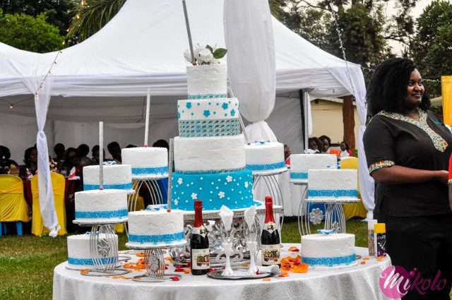 Photos: Fiona & Emma's Ice Blue Cake By Carledorian Cakes