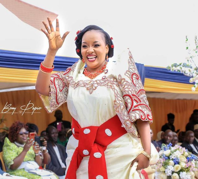 Gomesi Glam At Cathy Tamale?s Introduction Ceremony