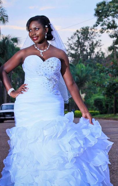 Factors to consider while choosing a wedding dress