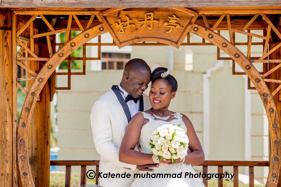 Nelson weds Gloria via mikolo