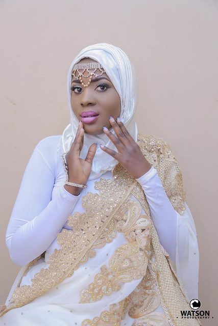The White and Gold Encounter: Maureen's Incredible Kukyala Outfit.