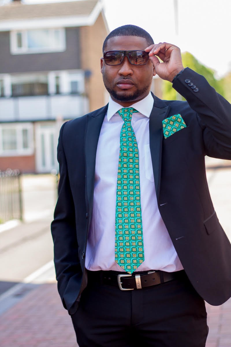 6 Grooms & Groomsmen Looks  You Should Love