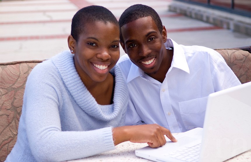 Why You Should Always Read Wedding Vendor Reviews