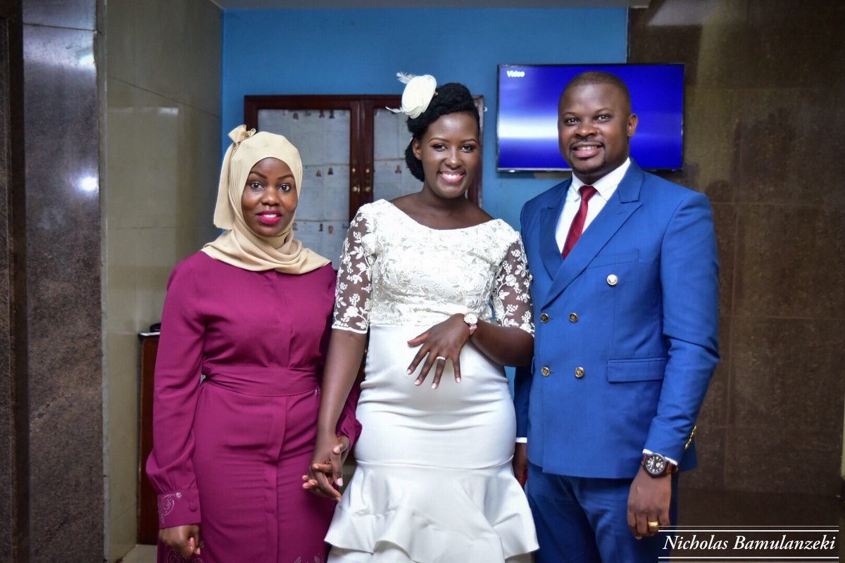 Andrew Kyamagero weds Linda via mikolo.com