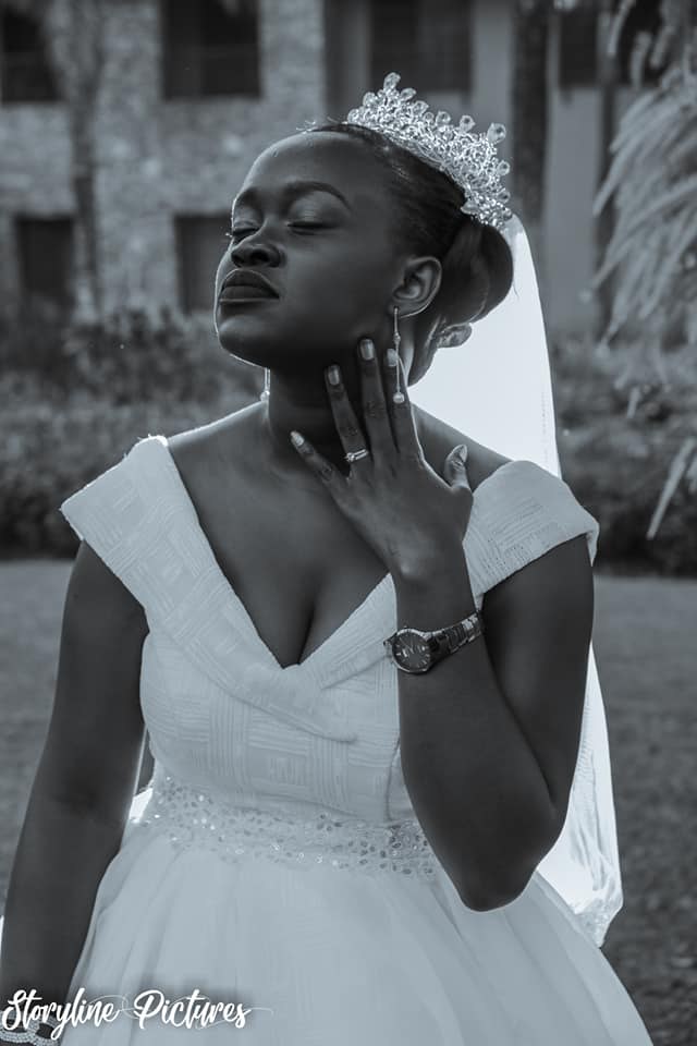 Andrew weds Diana - Mikolo