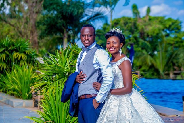 All Bets Off: Frank and Shivan?s Elegant Romantic Wedding