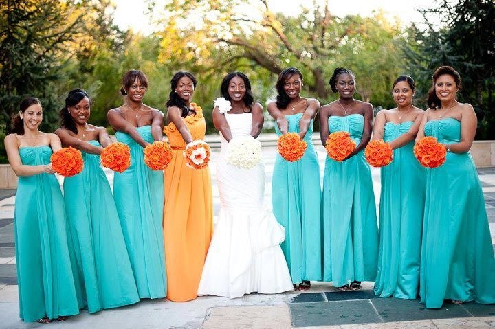 How to Decide If an Indoor or Outdoor Wedding Is Right for You