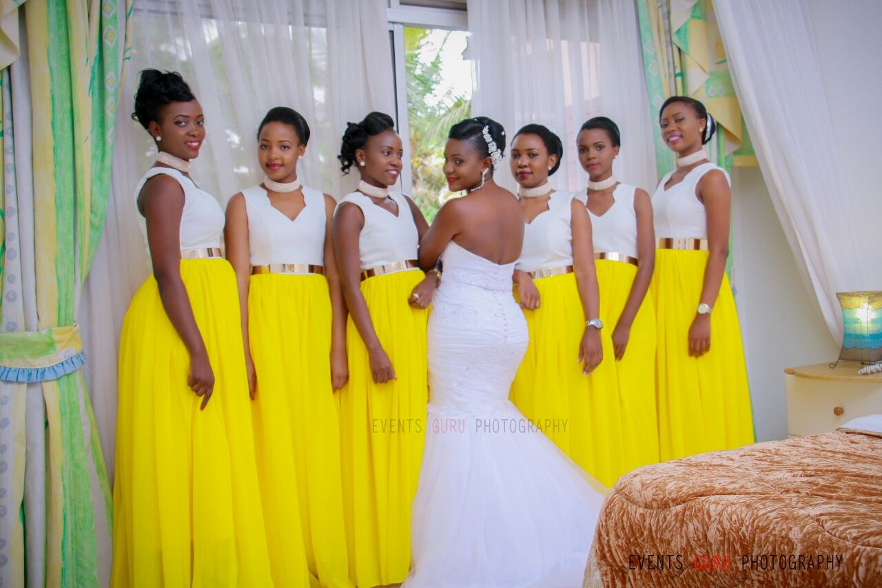 12 Tips for Choosing the Right Bridesmaid Dresses