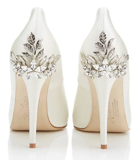 Irresistibly Gorgeous Bridal Shoes Ideas #MikoloFashion