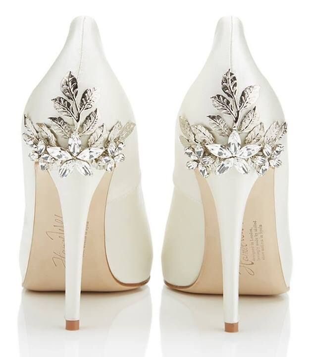 Irresistibly Gorgeous Bridal Shoes Ideas #MikoloFashion