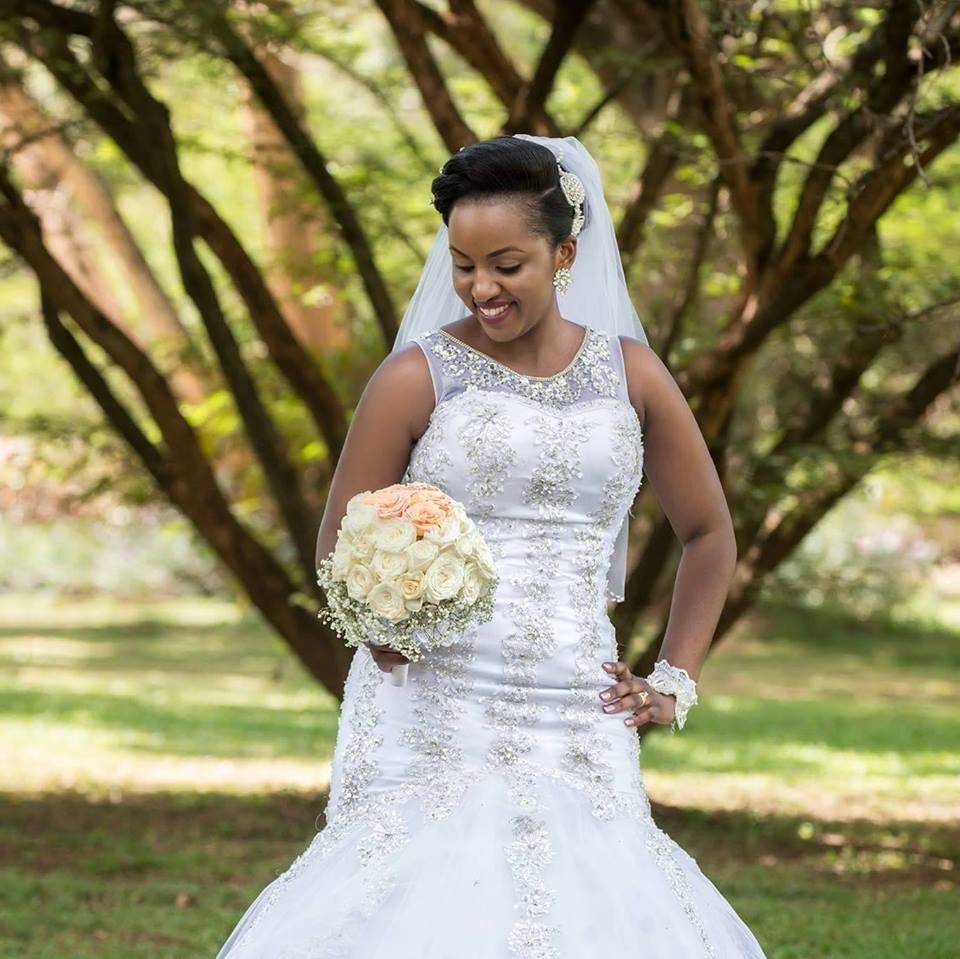 10 Wedding Dress Necklines to Suit Different Brides #Part 2
