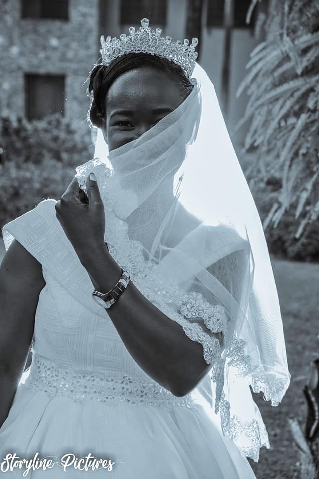 Andrew weds Diana - Mikolo