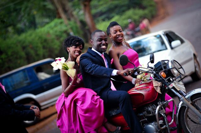 7 tips to pick the best wedding photographer