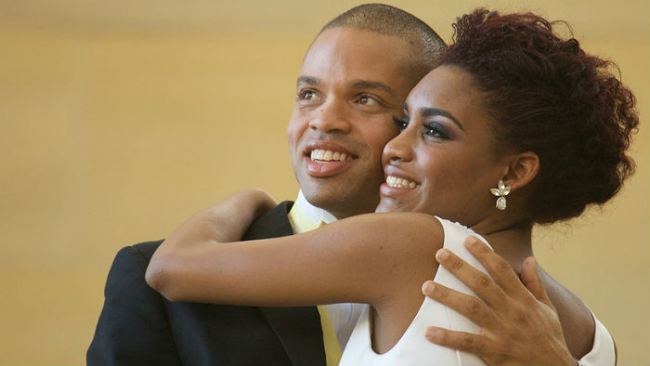 The couples should get married before having children