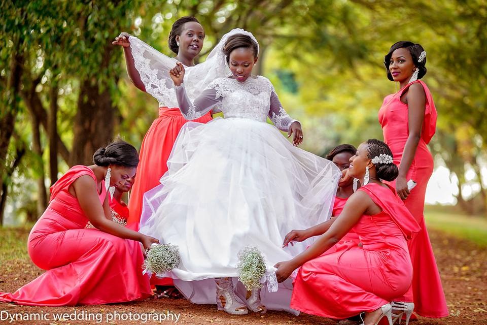How To Choose Your Bridesmaids