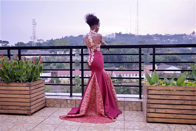 Photos: Sarah Dresses To Kill For Her Birthday Party