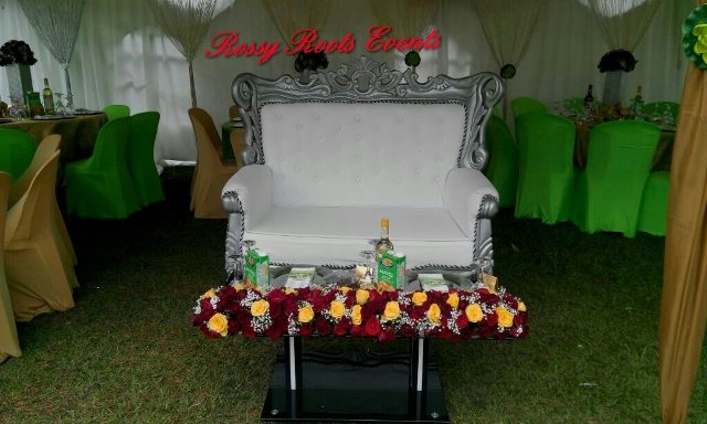 A Gorgeous Green and Gold Wedding Decoration Theme