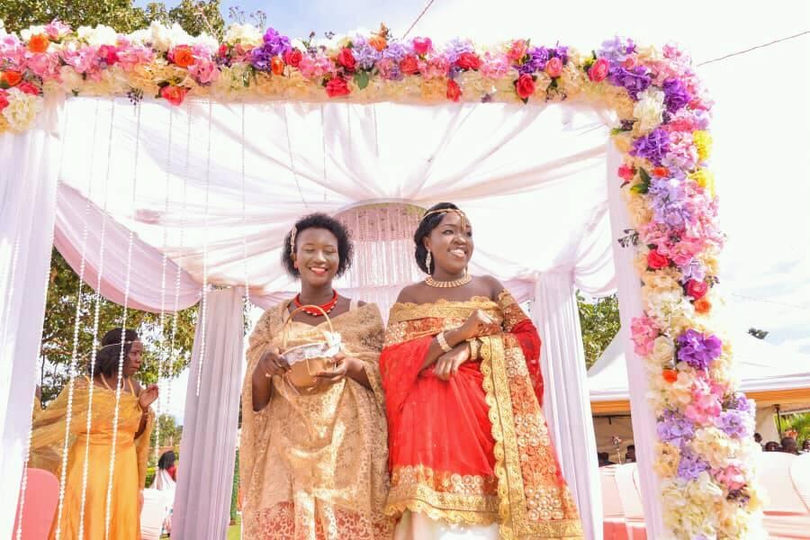 Evah introduces Ambrose - Mikolo