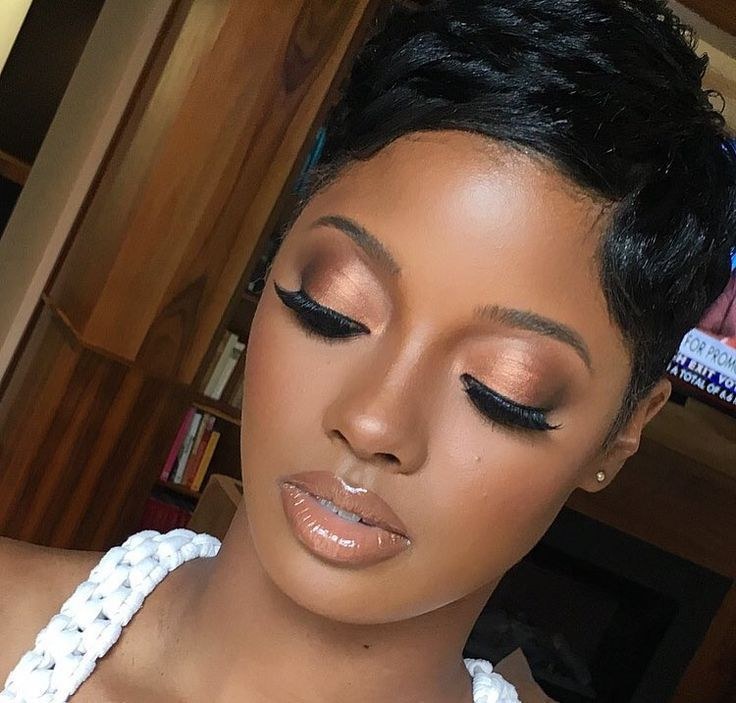 Step By Step Guide To Rocking Fake Lashes!