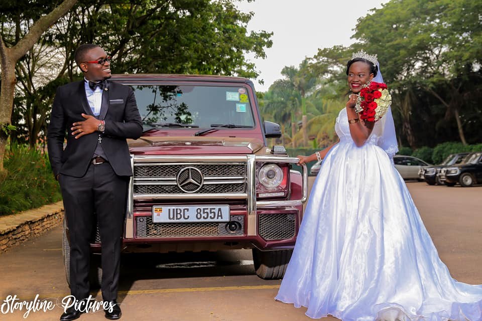 Andrew weds Diana - Mikolo
