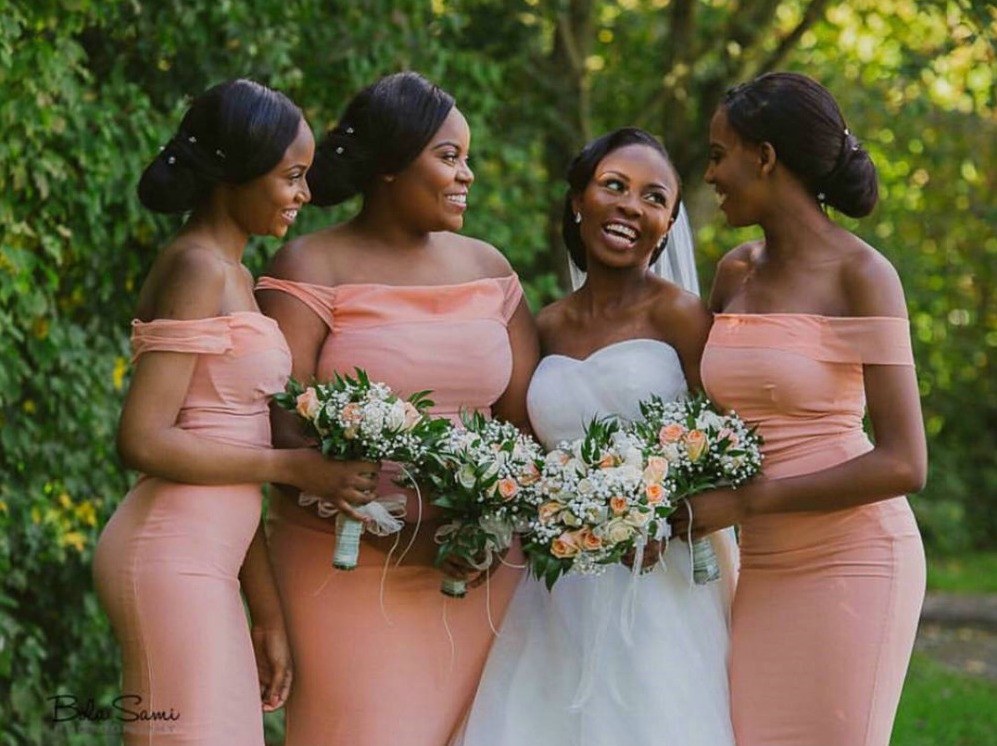 10 Signs Your Maid-of-Honor Rocks