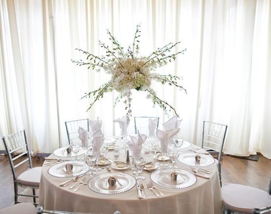 10 Pure White Wedding Decor Ideas for Romantic Wedding