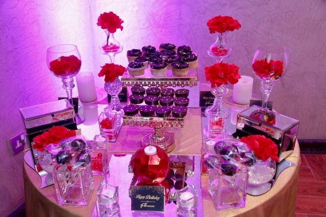 Photos: Inspiring Red, Gold & Black Decorations From Florence?s Party