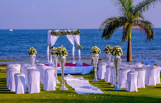 How To Choose The Best Venue For Your Wedding Photos