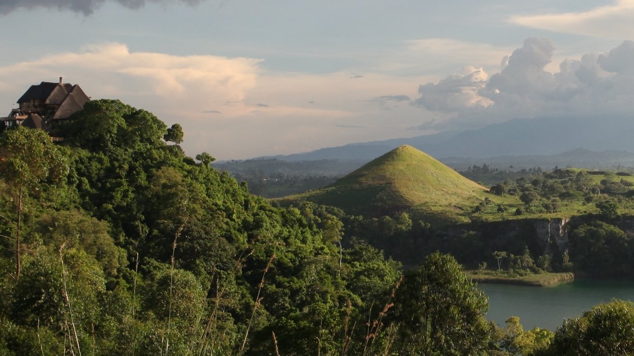 Honey moon in the wild, top five Ugandan breathtaking destinations!