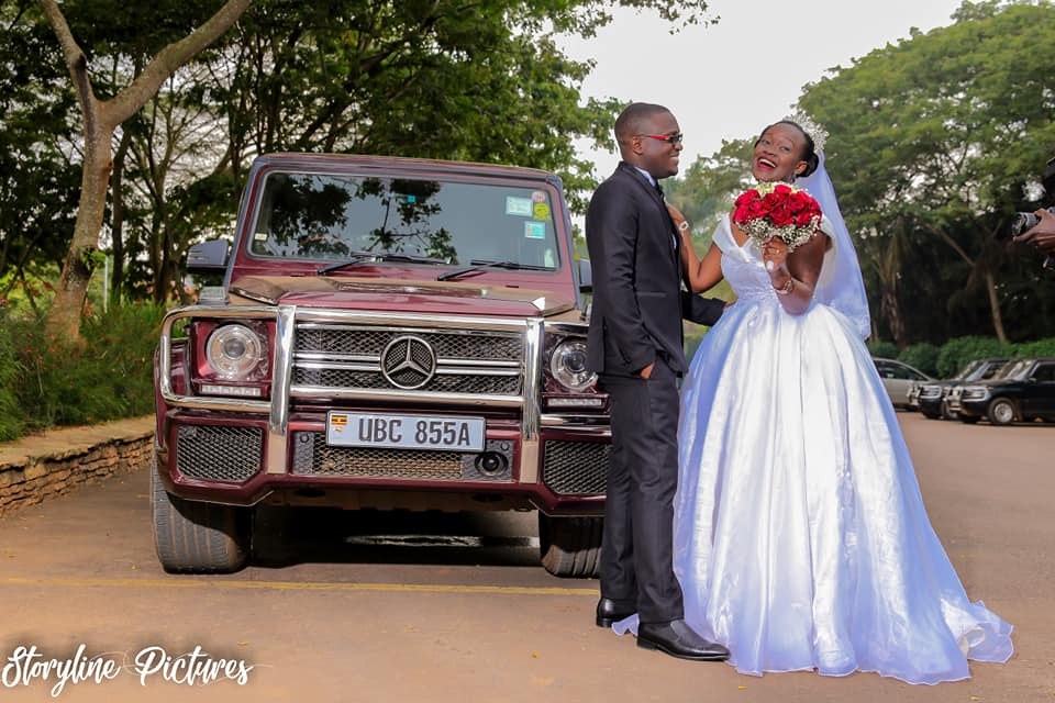 Andrew weds Diana - Mikolo