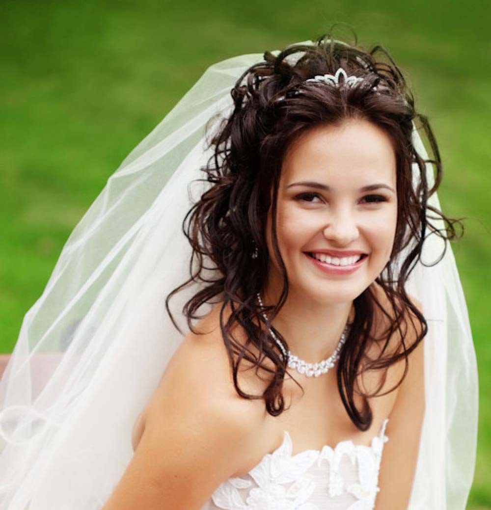 10 Wedding Hairstyles for Straight Hair