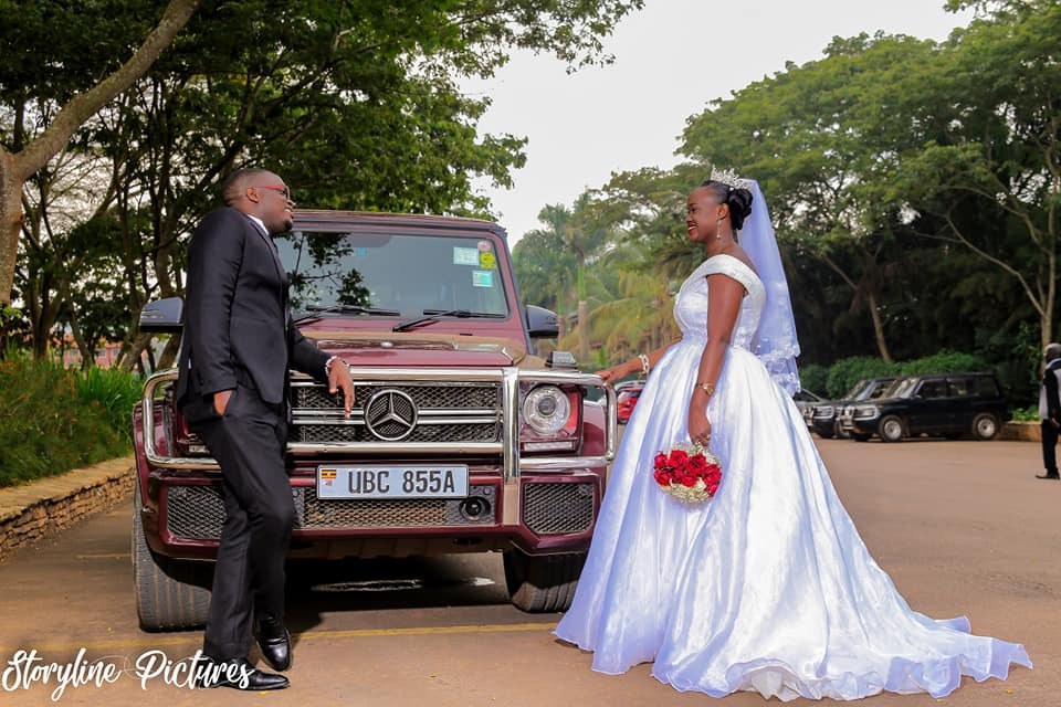 Andrew weds Diana - Mikolo