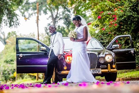 Padric walks Victoria down the aisle | Onyx Pictures Photography