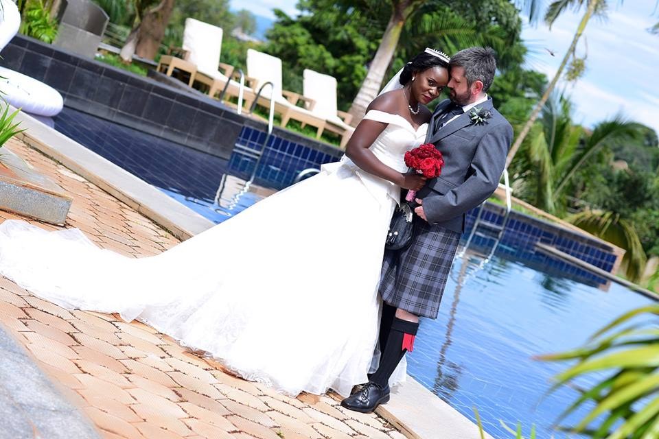 Photos: Scotland?s Michael Baxter Weds Hellen