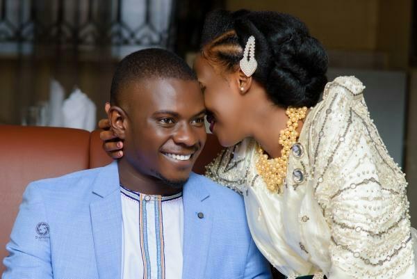 Photos: Jane hosts Morris in an intimate kukyala