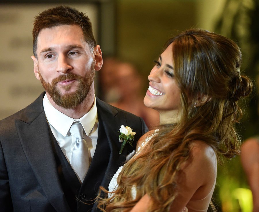Must See! Footballer Lionel Messi Marries Childhood Sweetheart In "wedding Of The Century"! dabbed event.