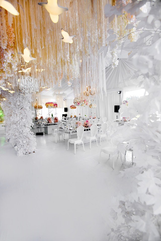 Mamoon Ssali & Nahya wedding decor via mikolo.com
