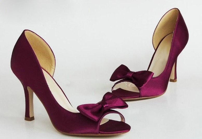 The bridesmaids' shoes