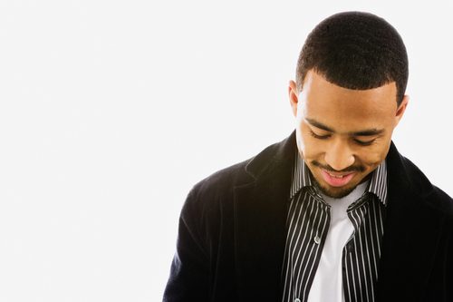 5 Ways Men Can Overcome Their Shyness And Nervousness Around Women
