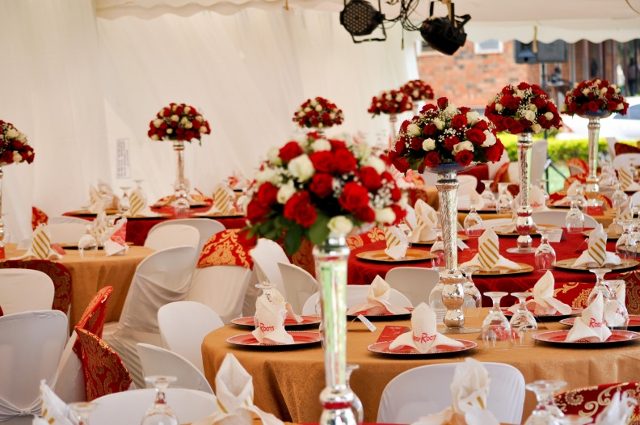 Wedding Etiquette: Dear Guests, Stop Stealing Our Decor Items