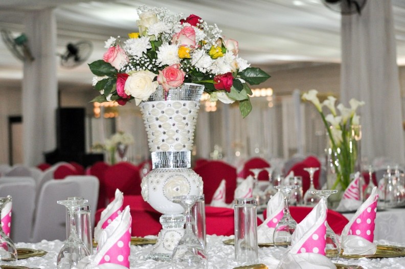 When Less Is More, Check Out The Simple But Classy Decor At Annet & Arthur's Wedding