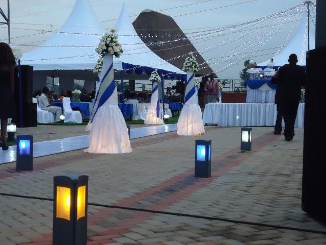 Blue & White decorations at Mawanda Royal Gardens