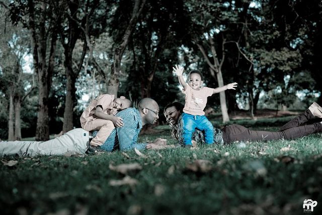 Professional Family photoshoot by Makula