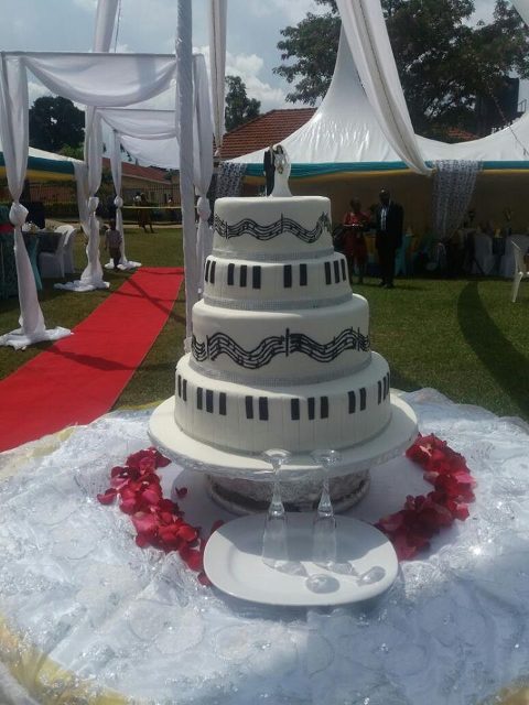 Black and White wedding cake made by Danse Pastries Uganda