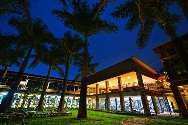 a view of the pool and greenery at Kabira Country Club