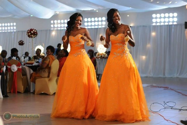 Hot bridesmaids in yellow dresses powered by Photo Artistik