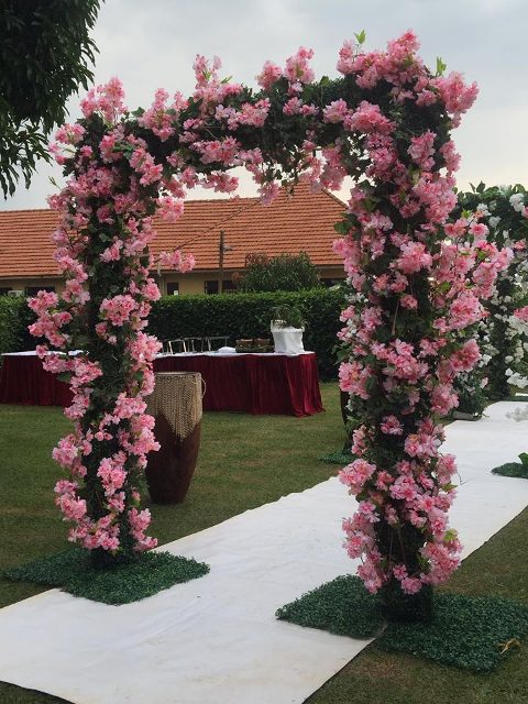 Charlie and Barbara's introduction decor