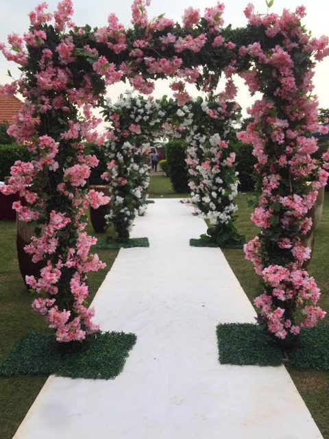 Charlie and Barbara's introduction decor