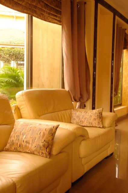 Royal Suites Hotel Reception