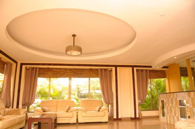 Royal Suites Hotel Reception